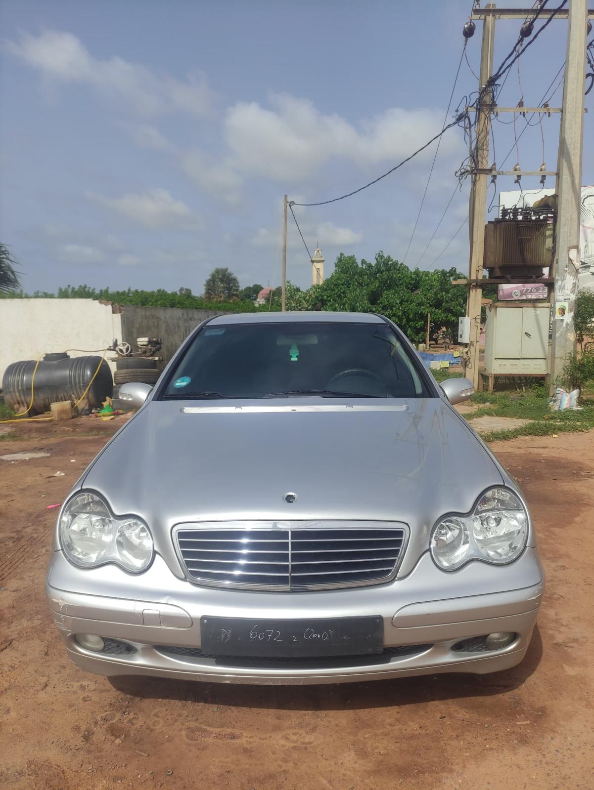 Verborgen schatten uit kelder en zolder opgekocht - antiek en waardevolle spullen Lievegem